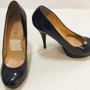 GUESS BLUE PATENT LEATHER PUMPS